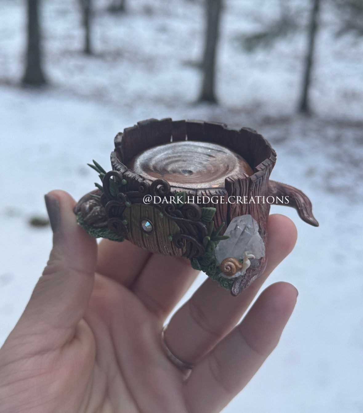 Ema’s Garden Crystal Sphere stand