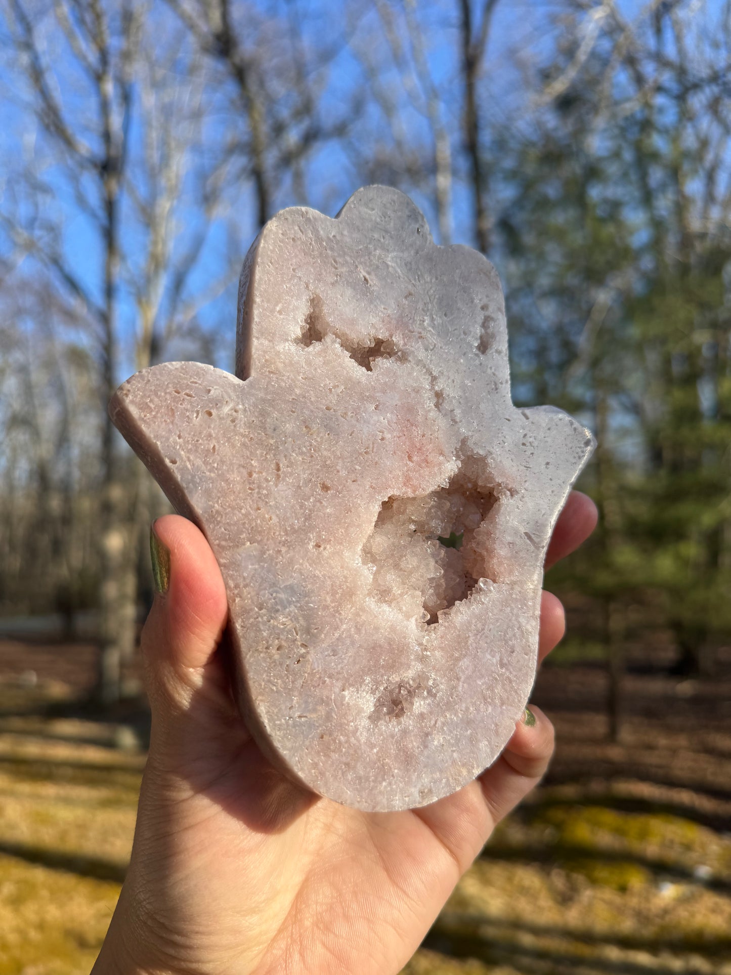 Druzy Pink amethyst Hamsa hand carving (Brazil)