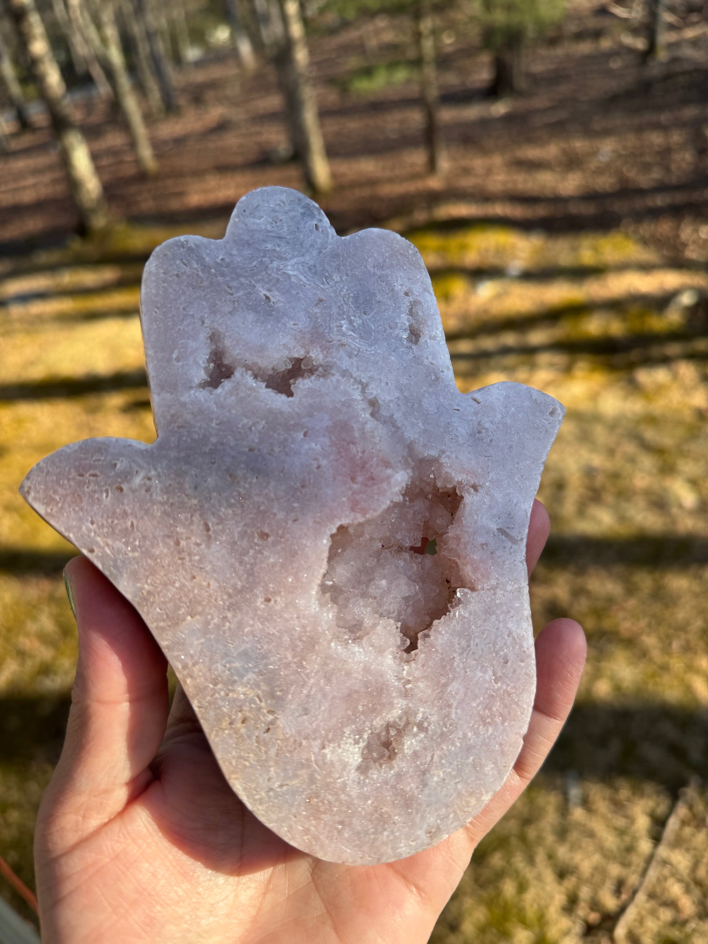 Druzy Pink amethyst Hamsa hand carving (Brazil)