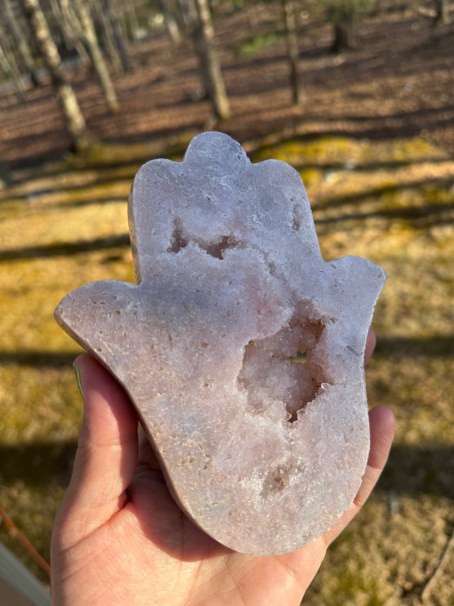 Druzy Pink amethyst Hamsa hand carving (Brazil)