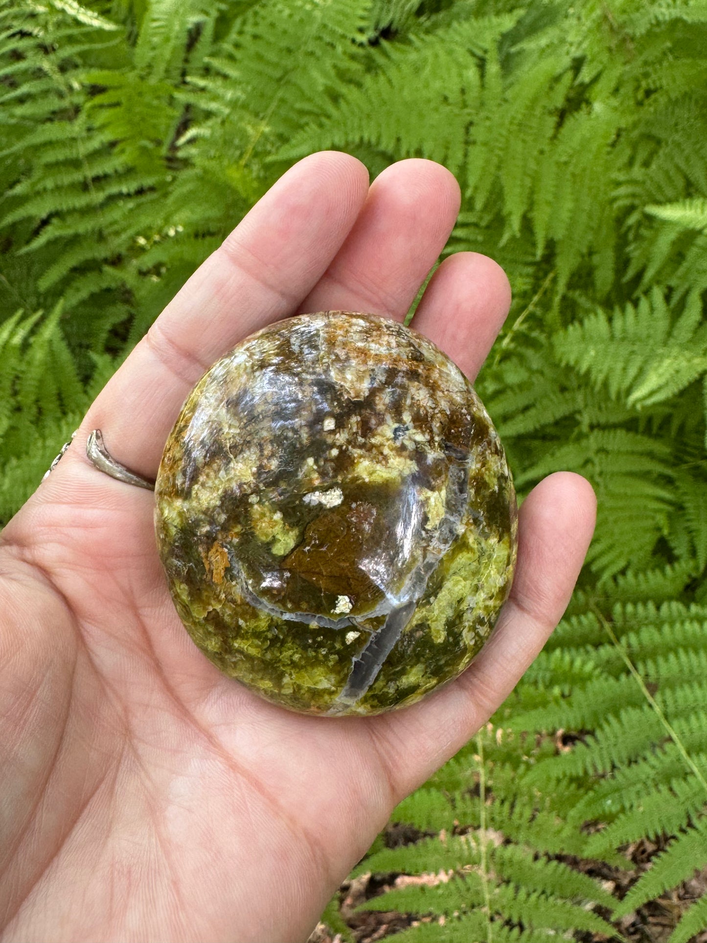 Green opal palm stone