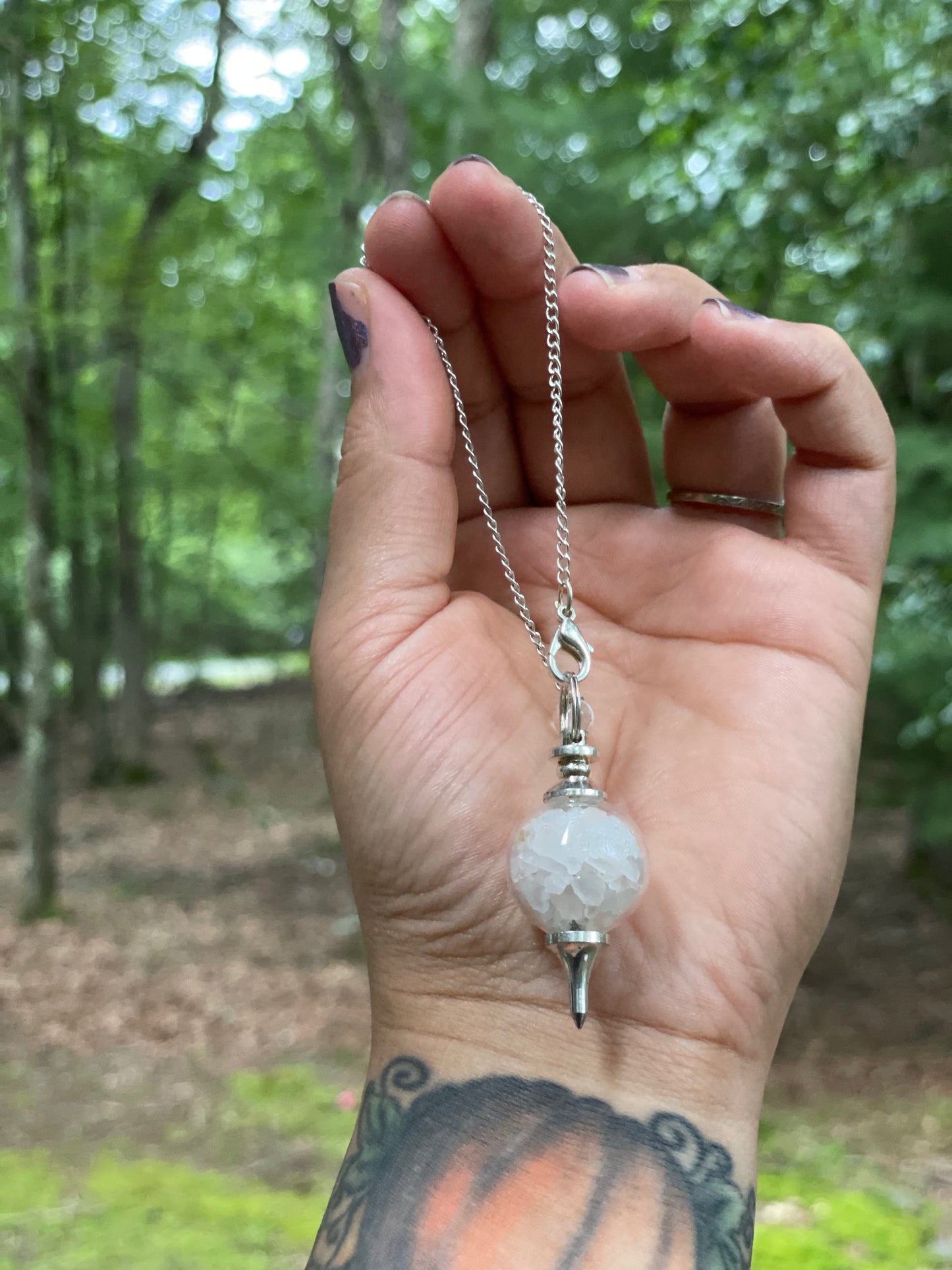 Selenite and salt cleansing pendulum