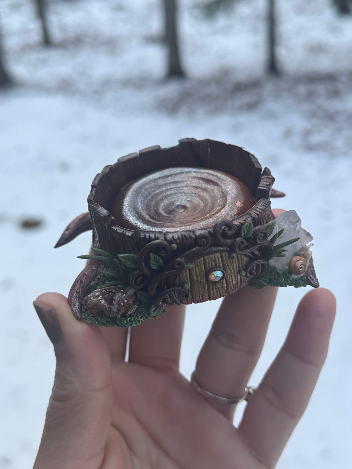 PLEASE READ DESCRIPTION AVAILABLE POP UP! COMMISSIONED TREE STUMP STAND