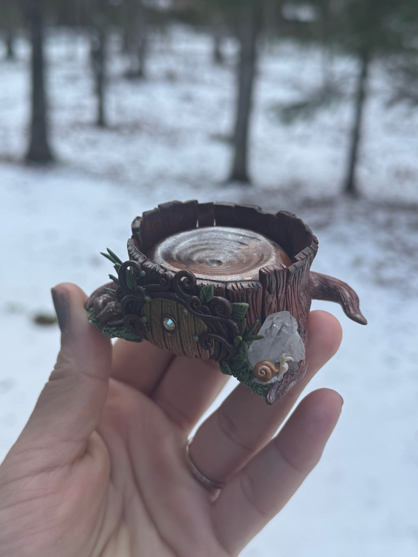 PLEASE READ DESCRIPTION AVAILABLE POP UP! COMMISSIONED TREE STUMP STAND