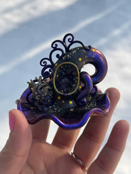 Kimberly live sale claims “Heartache” witch hat