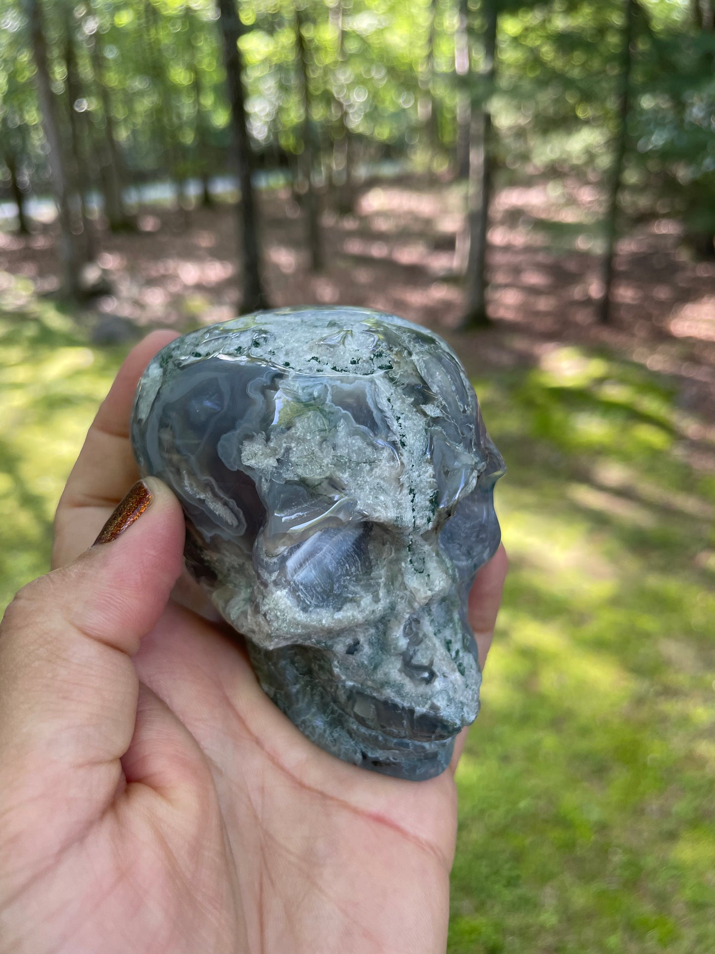 Moss agate skull