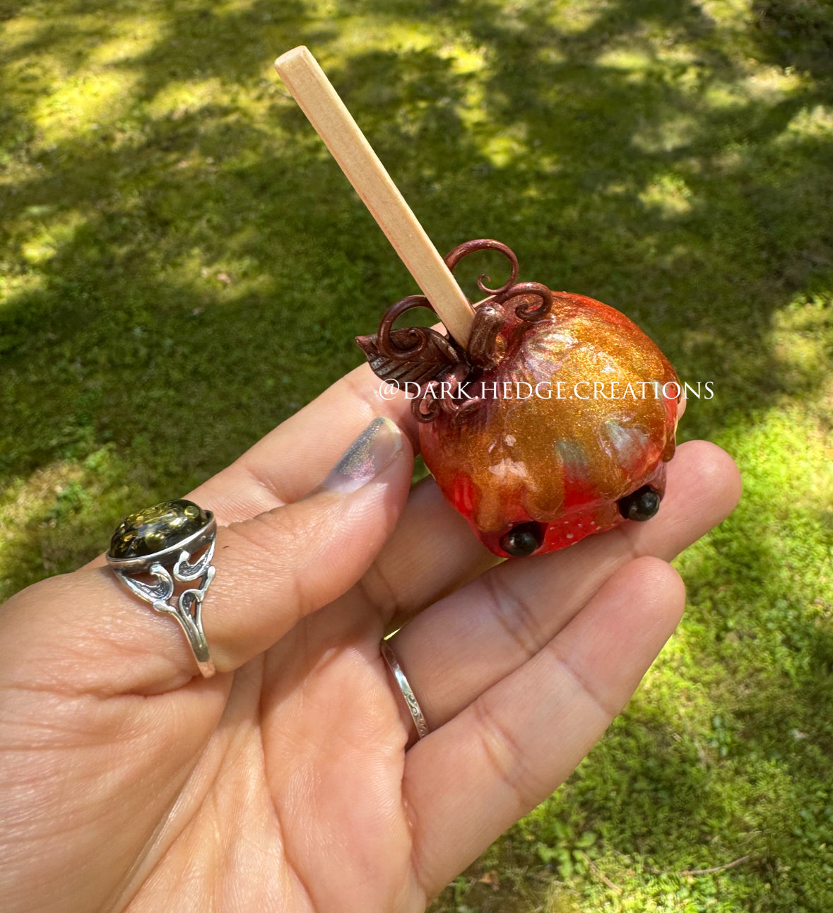 Argyle The Curious Caramel Apple