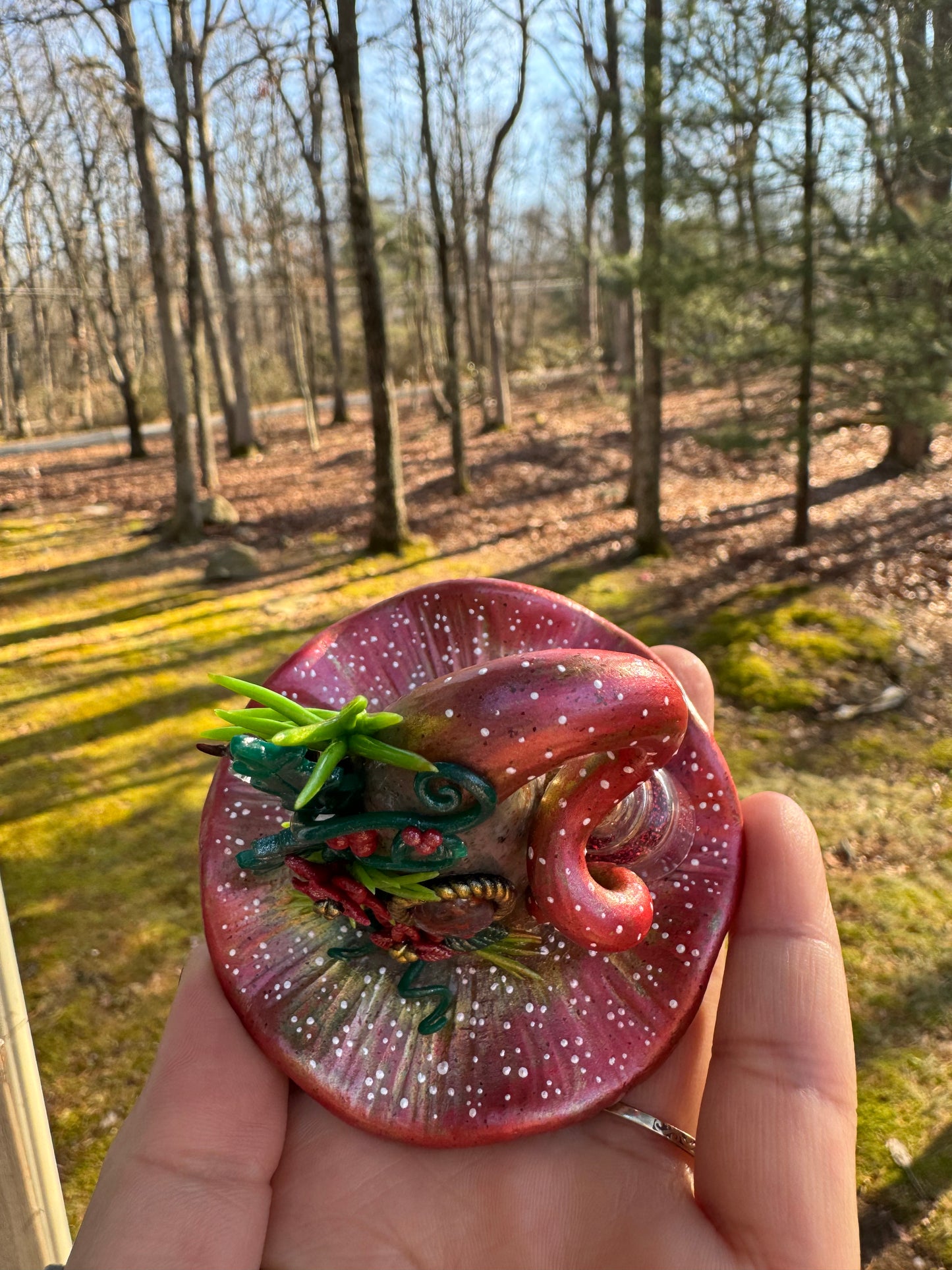 Poinsettias and Pineneedles witch hat