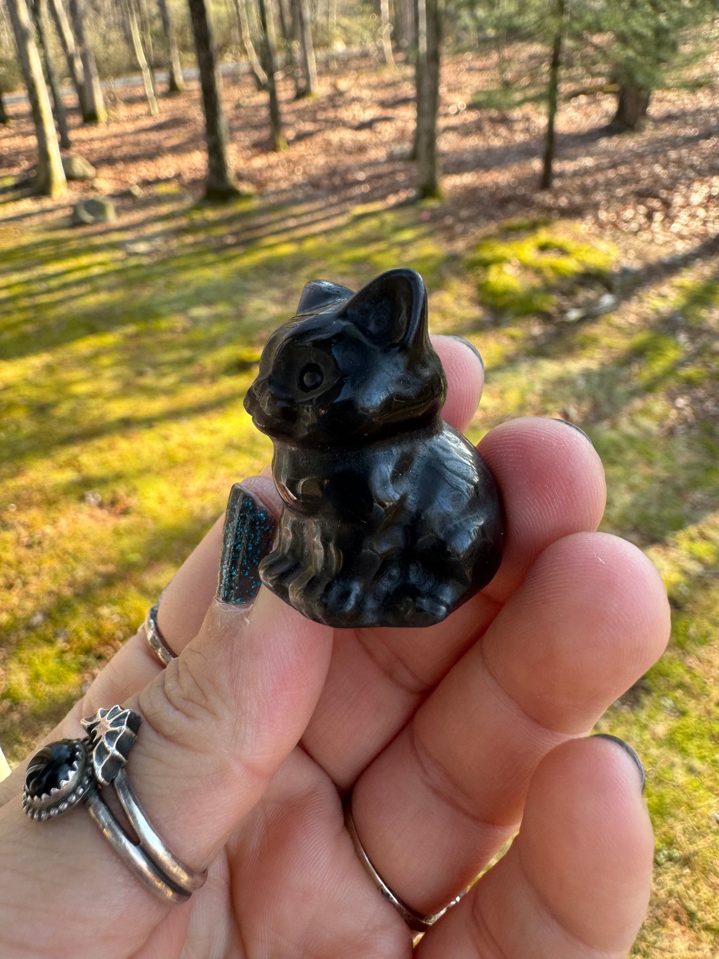 Silver sheen obsidian kitty carving