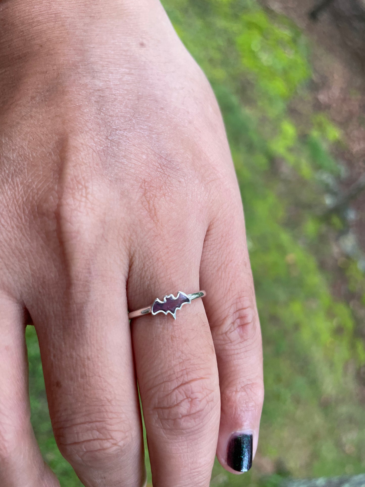 Garnet/sterling silver bat stacker ring