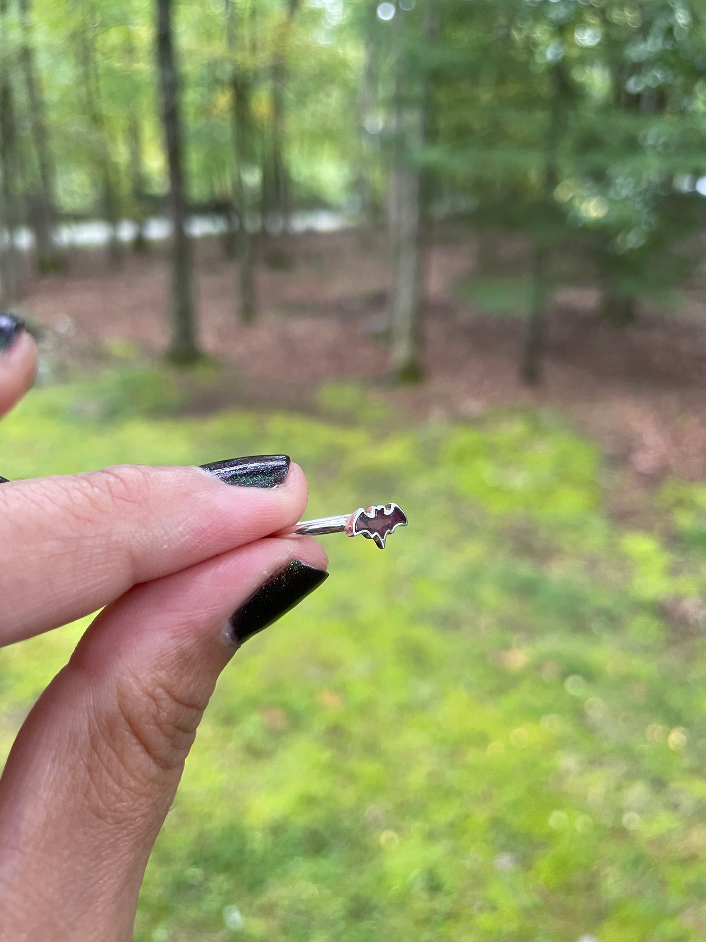 Garnet/sterling silver bat stacker ring