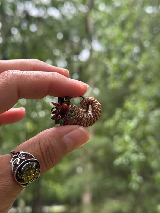 Harvest pendant