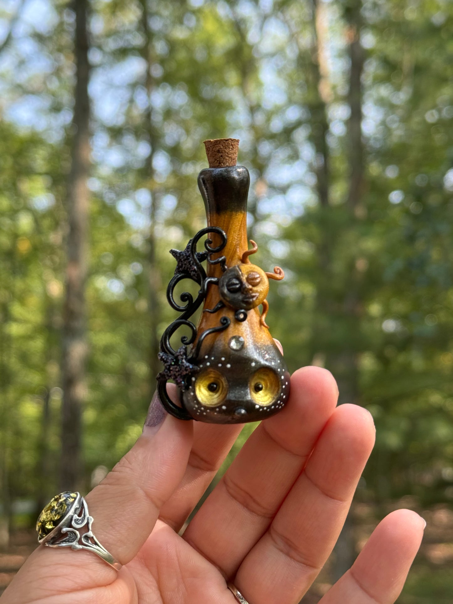 Shadow mini potion bottle