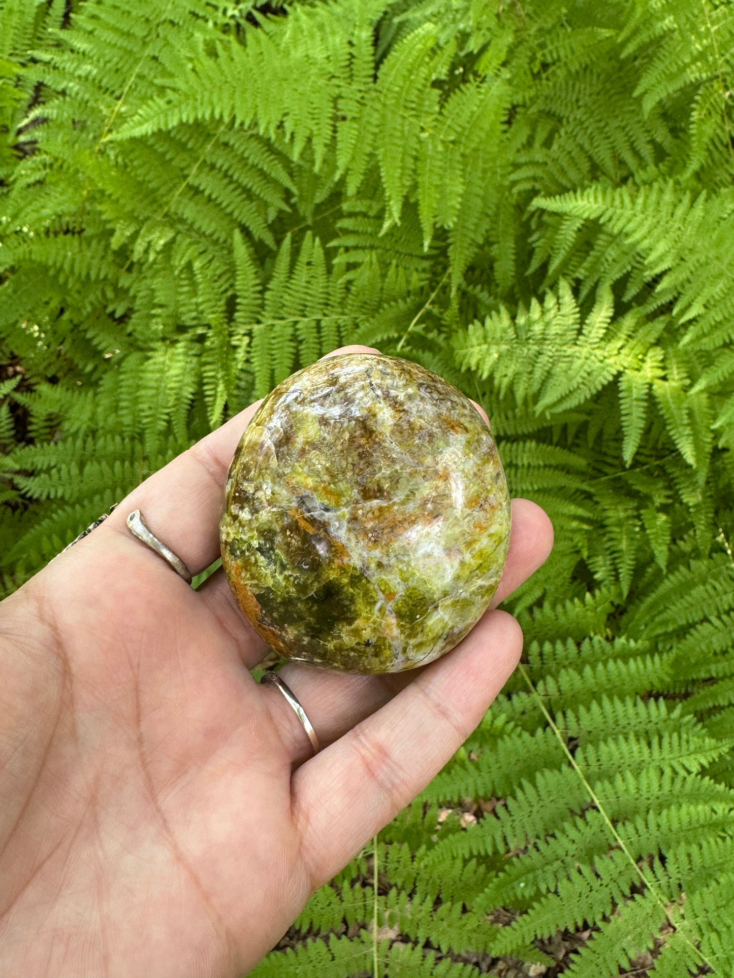 Green opal palm stone