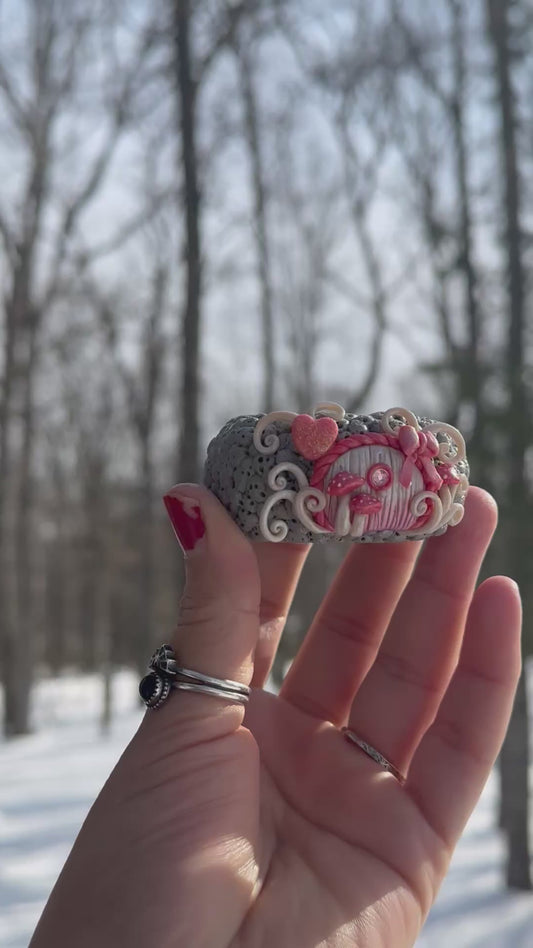 Lindsey live sale Claims 5 items